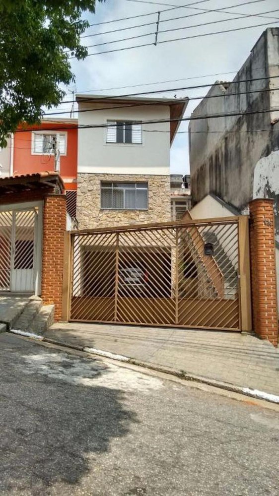 Casa de 3 dormitorios en Sao Paulo, Brazil No. 483280