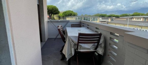 3 rooms Apartment in Viareggio, Italy No. 298261 36