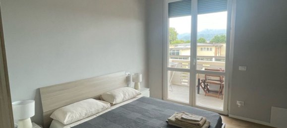 3 rooms Apartment in Viareggio, Italy No. 298261 3