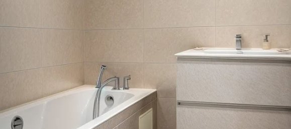 Apartamento de 3 dormitorios en Riedisheim, France No. 161358 10