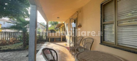 4 bedrooms House in Mezzana Bigli, Italy No. 163140 3