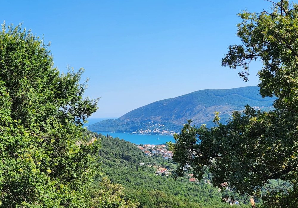 148m² House in Herceg Novi, Montenegro No. 1733