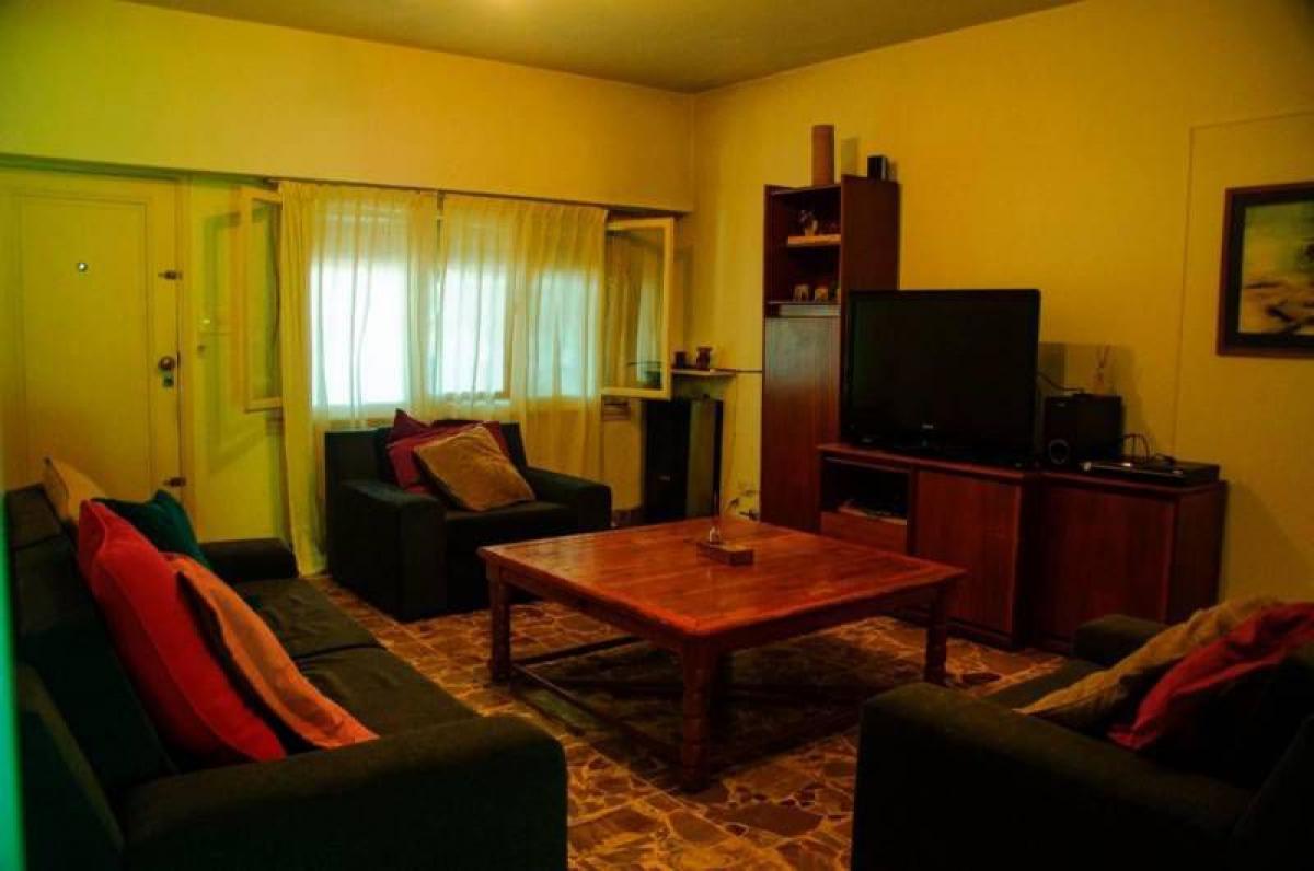 4 chambres Maison à Vicente Lopez, Argentina No. 18676