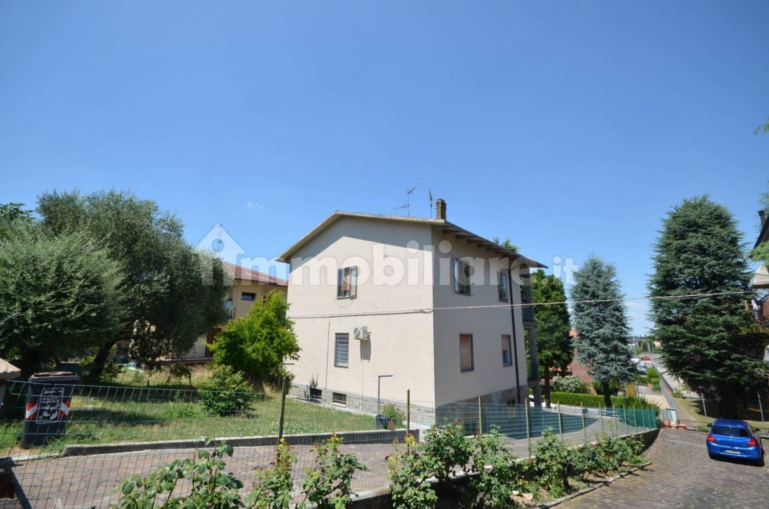 3 Schlafzimmer Wohnung in Valsamoggia, Italy, Nr. 332942