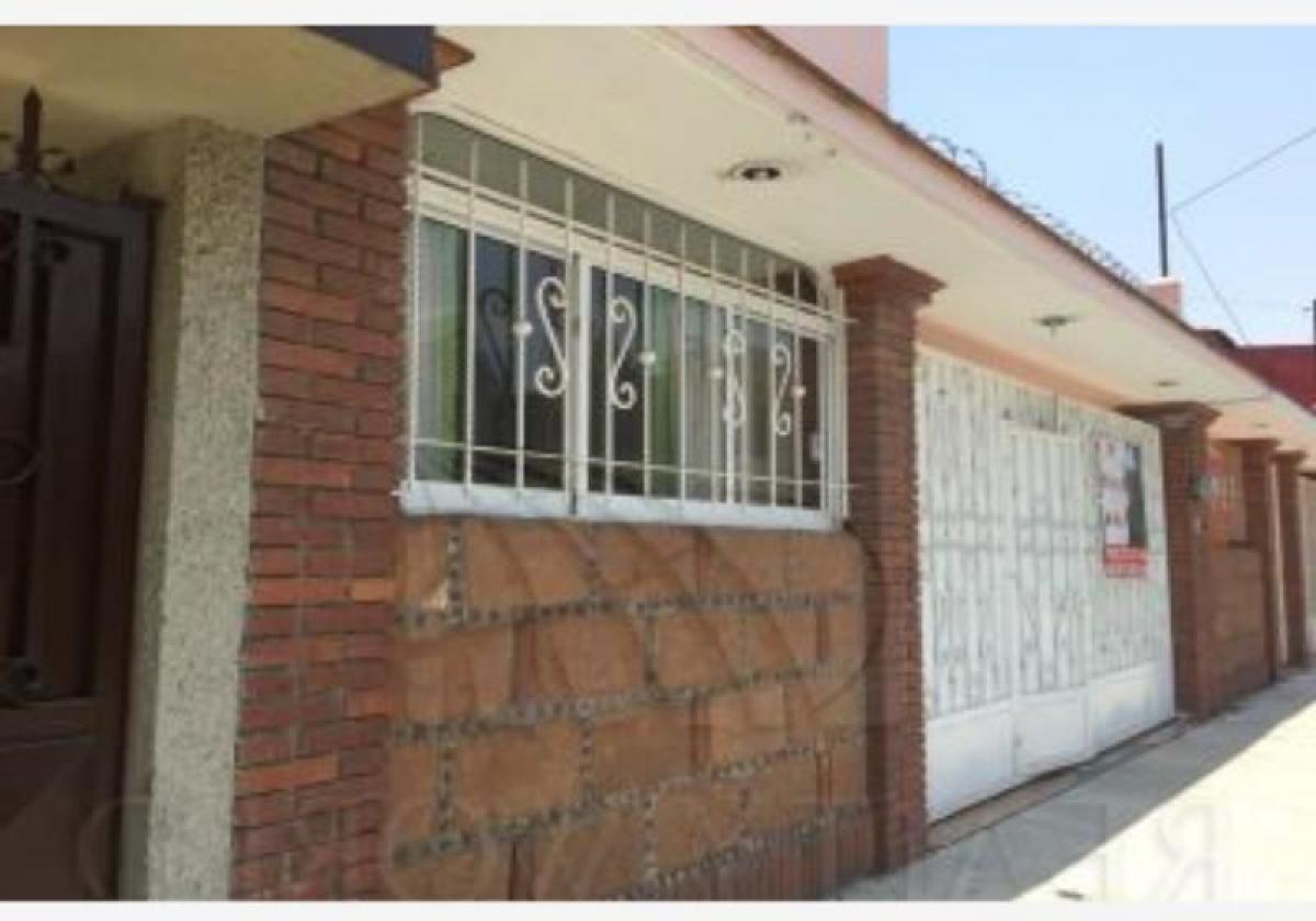 4 bedrooms House in San Mateo Atenco, Mexico No. 224863