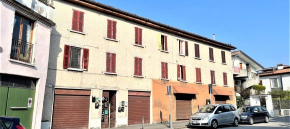 6 rooms Building in Brescia, Italy No. 123228 2