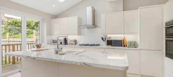 3 غرف نوم عقار تجاري في Beckenham, United Kingdom رقم 3015 15