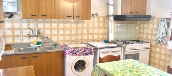 6 rooms House in San Benedetto Po, Italy No. 108377 4