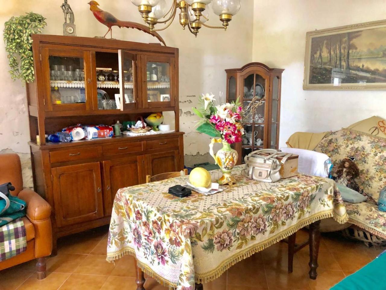 6 rooms House in San Benedetto Po, Italy No. 108377