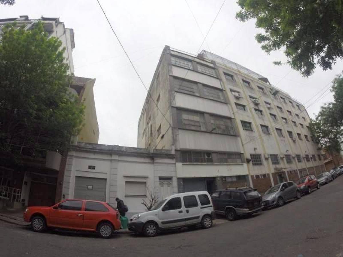 Коммерческая недвижимость 1450м² в Буэнос-Айрес, Аргентина № 108732