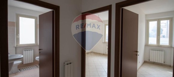 5 rooms Apartment in Barbara, Italy No. 2261 8