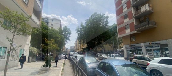 Квартира с 3 комнатами в Рим, Италия № 28398 33