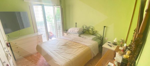 Квартира с 3 комнатами в Рим, Италия № 28398 4