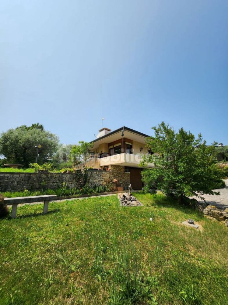 Villa de 2 dormitorios en San Pietro in Cariano, Italy No. 272906