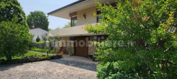 Villa de 2 dormitorios en San Pietro in Cariano, Italy No. 272906 2