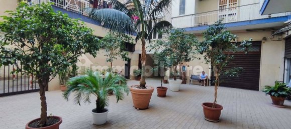 1 Schlafzimmer Wohnung in Naples, Italy, Nr. 313684 3