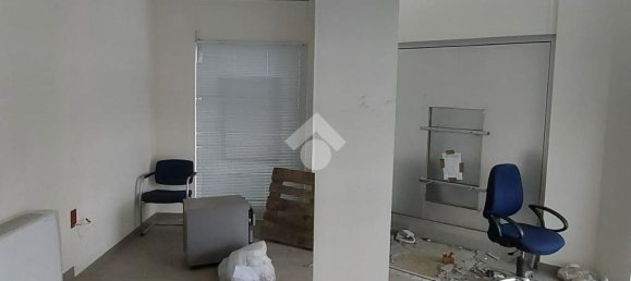 11غرفة عقار تجاري في Tradate, Italy رقم 123143 7