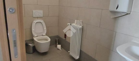 11غرفة عقار تجاري في Tradate, Italy رقم 123143 28