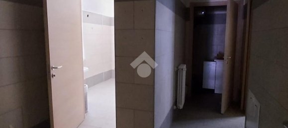 11غرفة عقار تجاري في Tradate, Italy رقم 123143 4