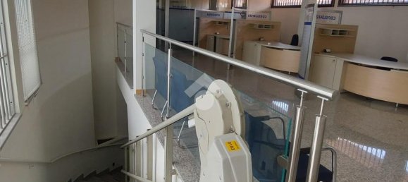 11غرفة عقار تجاري في Tradate, Italy رقم 123143 22