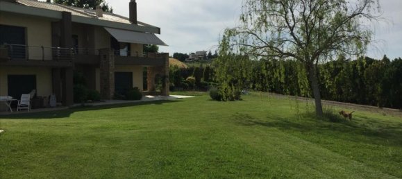 5 Schlafzimmer Villa in Thessaloniki, Greece, Nr. 1358 11