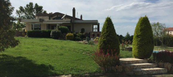 5 Schlafzimmer Villa in Thessaloniki, Greece, Nr. 1358 15