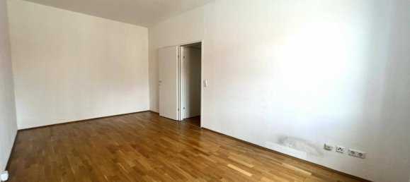 2-salle Appartement à Eggenberg, Austria No. 74304 4