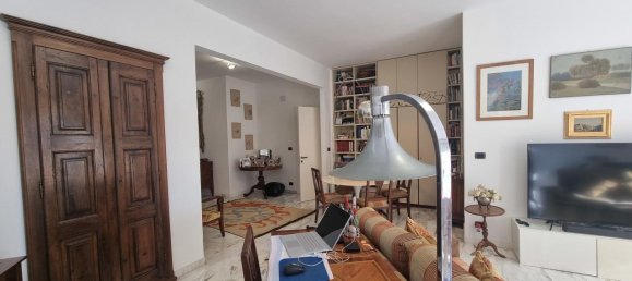 8 rooms Apartment in Genoa, Italy No. 82443 21