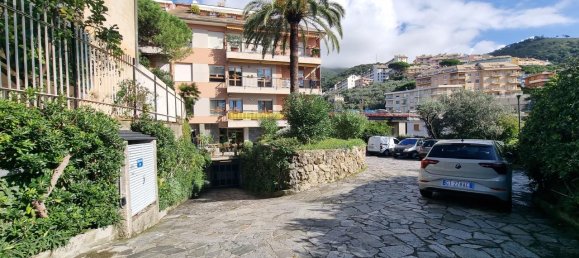 8 rooms Apartment in Genoa, Italy No. 82443 11