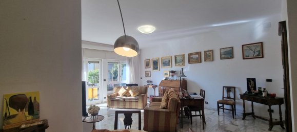 8 rooms Apartment in Genoa, Italy No. 82443 20