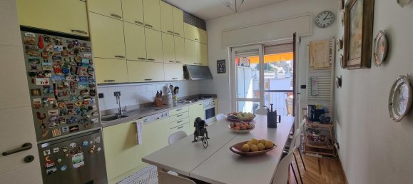 8 rooms Apartment in Genoa, Italy No. 82443 44