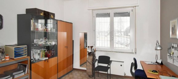 Коммерческая недвижимость с 3 комнатами в Парабьяго, Италия № 22029 8