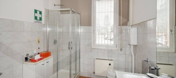 Коммерческая недвижимость с 3 комнатами в Парабьяго, Италия № 22029 14