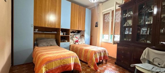 2-Zimmer Wohnung in Torre del Greco, Italy, Nr. 137970 6