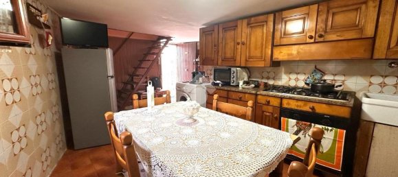 2-Zimmer Wohnung in Torre del Greco, Italy, Nr. 137970 2