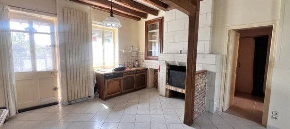 2 Schlafzimmer Haus in Noyers-sur-Cher, France, Nr. 309626 9