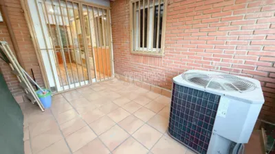 3 bedrooms Apartment in Madrid, Spain No. 239372