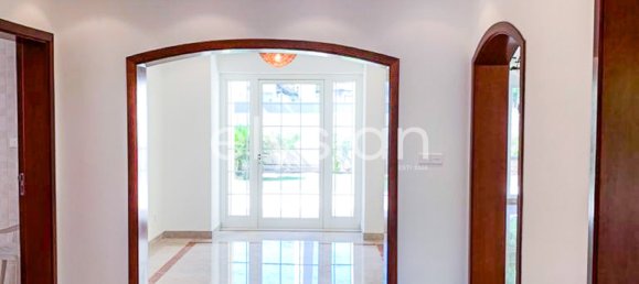 4 bedrooms Villa in Meadows, UAE No. 96872 13