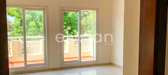 4 bedrooms Villa in Meadows, UAE No. 96872 16