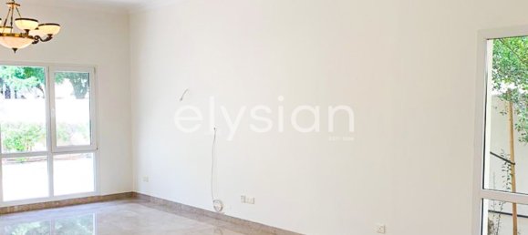 4 bedrooms Villa in Meadows, UAE No. 96872 15