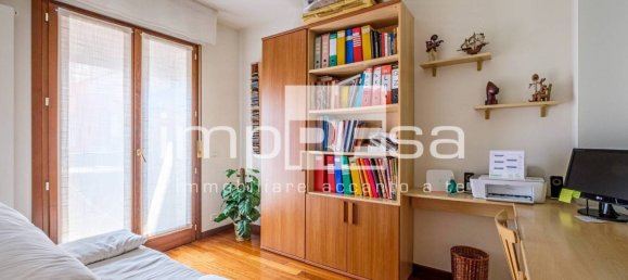 2 bedrooms Apartment in Venice, Italy No. 128004 12