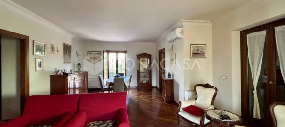 4 bedrooms Villa in Bisceglie, Italy No. 287200 8