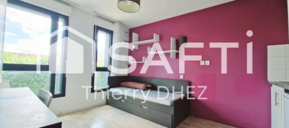 Studio in Roubaix, France, Nr. 79844 2