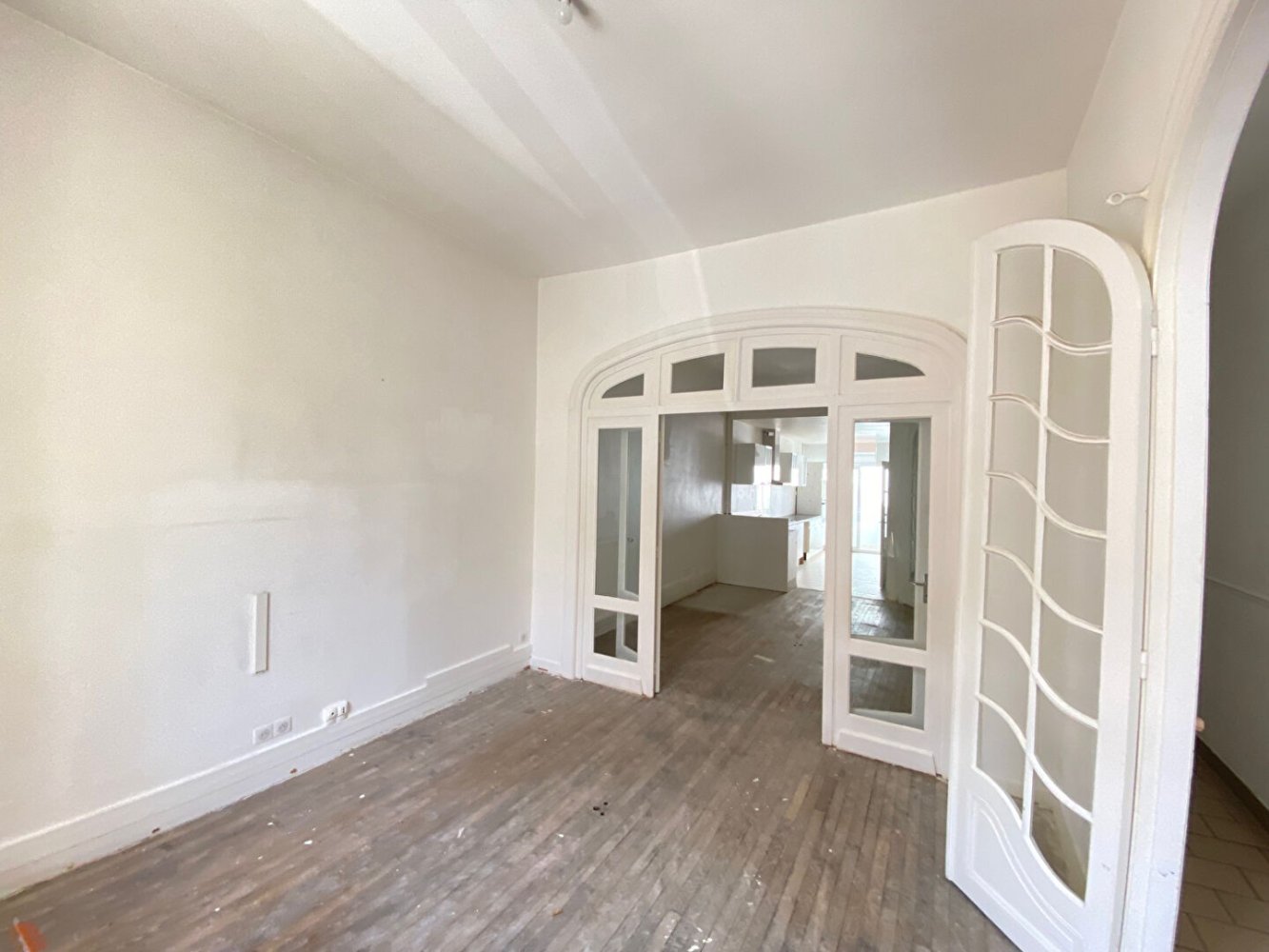 Дом с 5 комнатами в Сен-Кантен, Франция № 364095