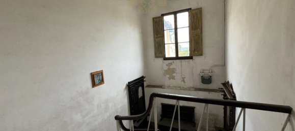 7 bedrooms Villa in Florence, Italy No. 48631 9