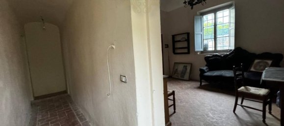 7 bedrooms Villa in Florence, Italy No. 48631 17