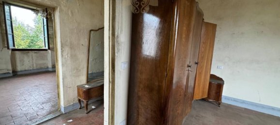 7 bedrooms Villa in Florence, Italy No. 48631 13