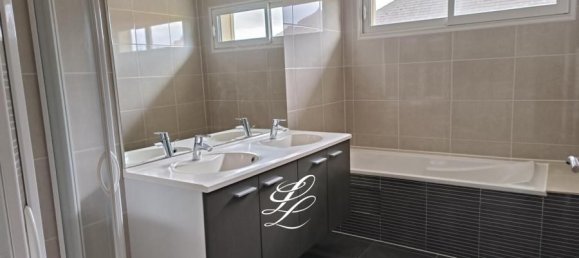 4 bedrooms House in Le Mans, France No. 290432 6