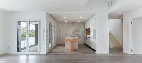 4 bedrooms House in Corroios, Portugal No. 100685 6