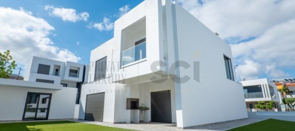 4 bedrooms House in Corroios, Portugal No. 100685 34